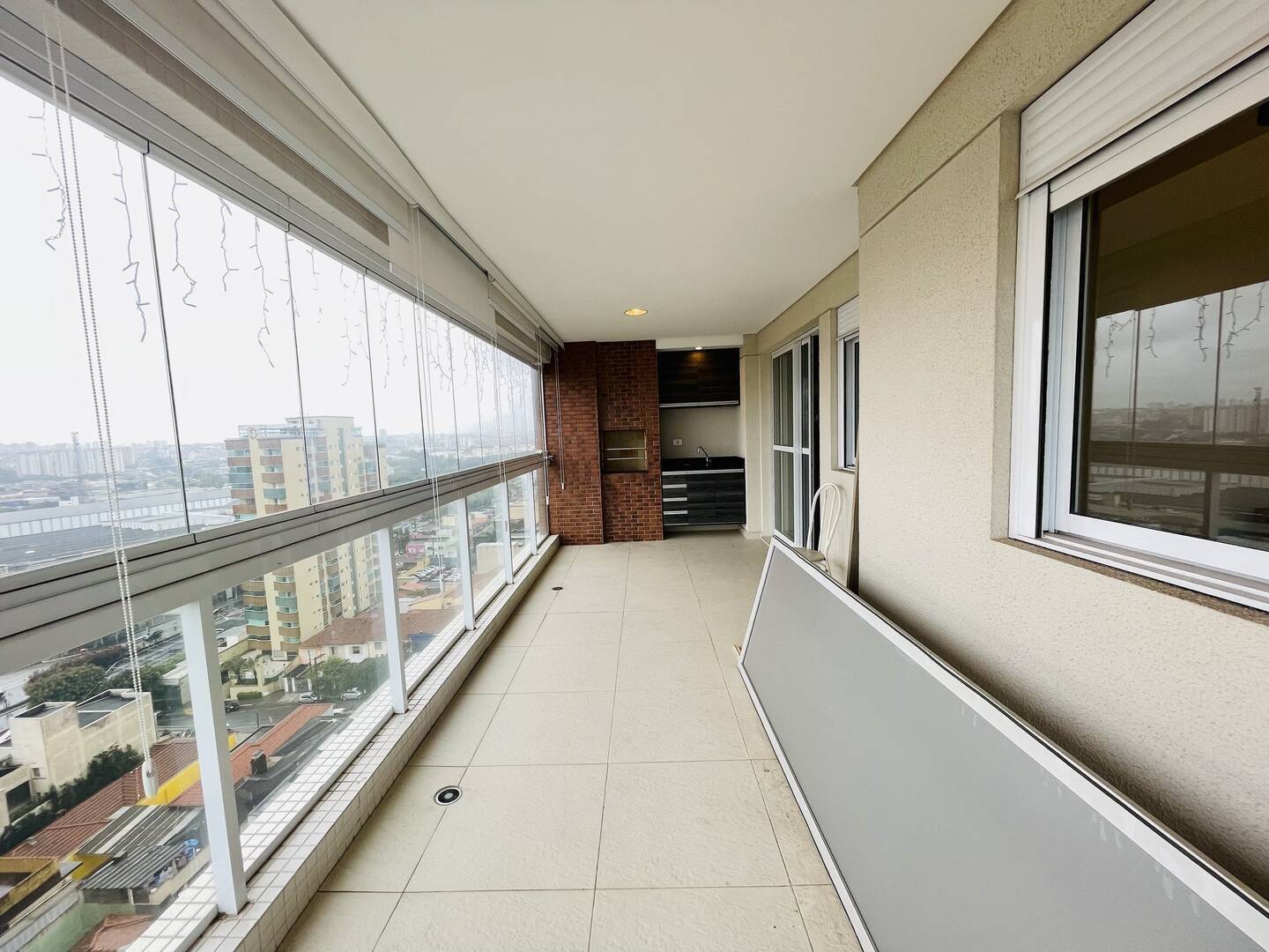 Apartamento com Terraço para Venda - São Caetano do Sul / SP no bairro  Santa Paula, 3 dormitórios, sendo 3 suítes, 5 banheiros, 3 vagas de  garagem, área útil 154,33 m²